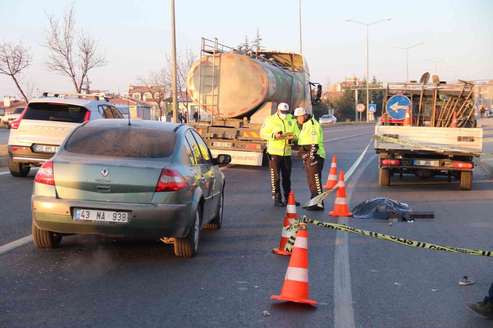 Kamyonetin çarptığı kadın öldü