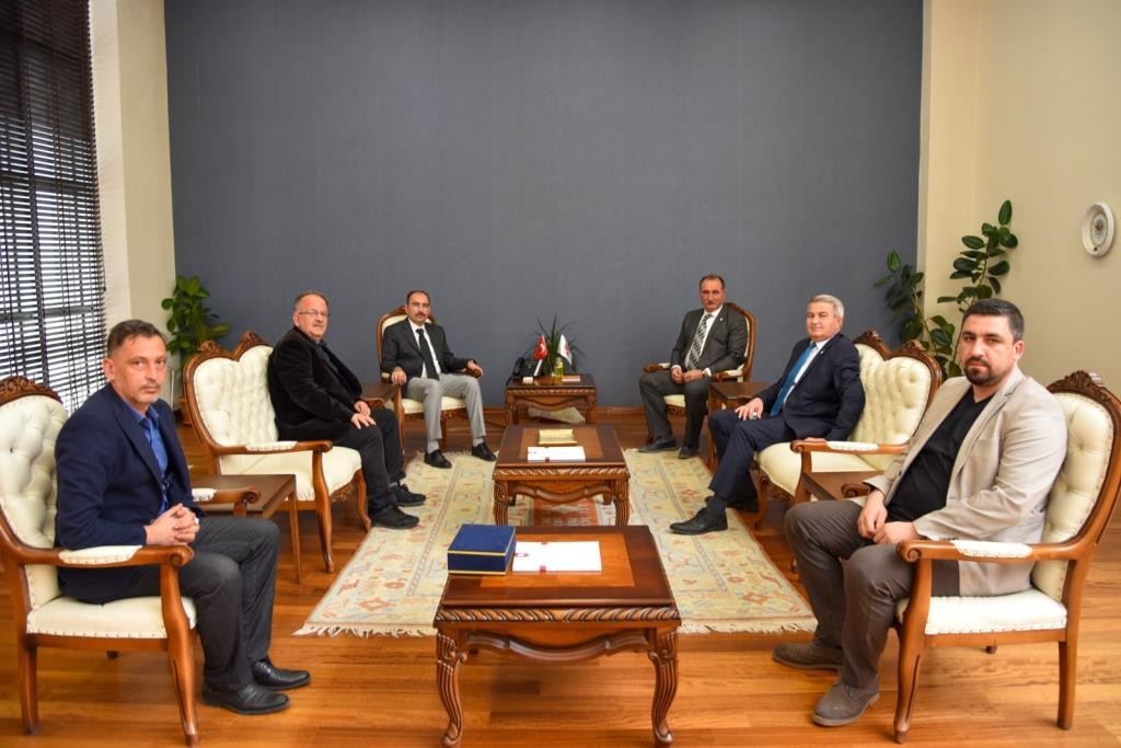 Memleket Partisinden Rektör Beydemir’e ziyaret