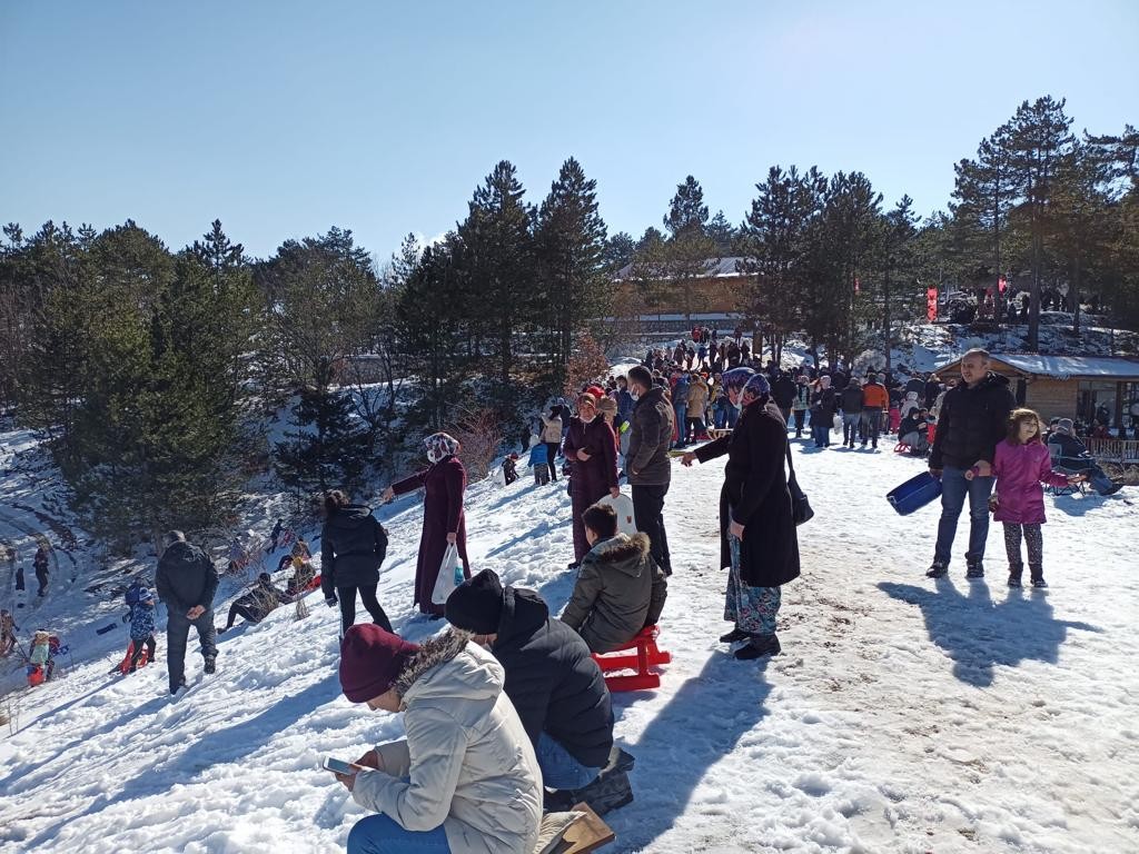 5 bin kişi Kızak Şenliği’nde bir araya geldi