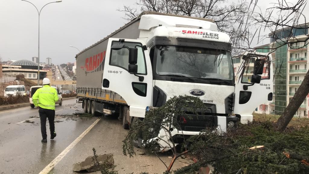 Alkollü sürücü dehşet saçtı