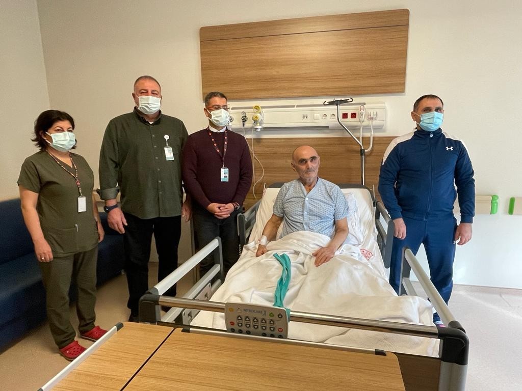 Kırgızistanlı 70 yaşındaki hasta Türkiye’de sağlığına kavuştu