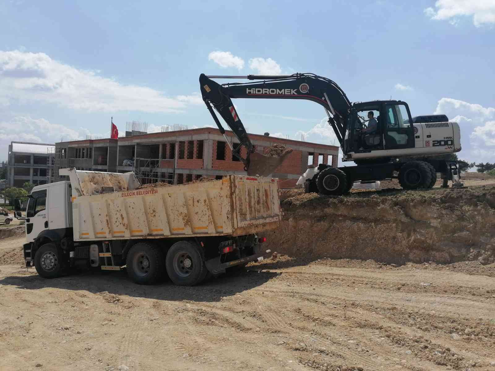 15 ekip, 60 kişi ile sahada çalışıyorlar