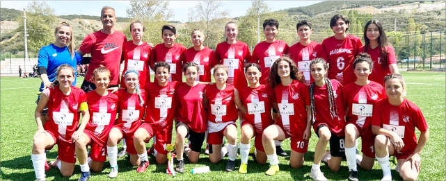 Porland'dan Bilecikspor Kadın Futbol Takımı’na destek