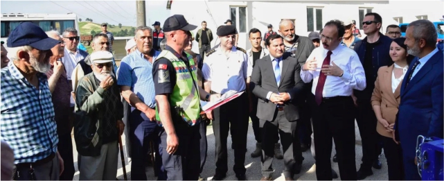 Vali Kızılkaya traktör kullanıcılarını uyardı