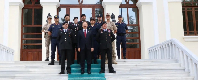 Jandarmadan Vali Kızılkaya'ya ziyaret