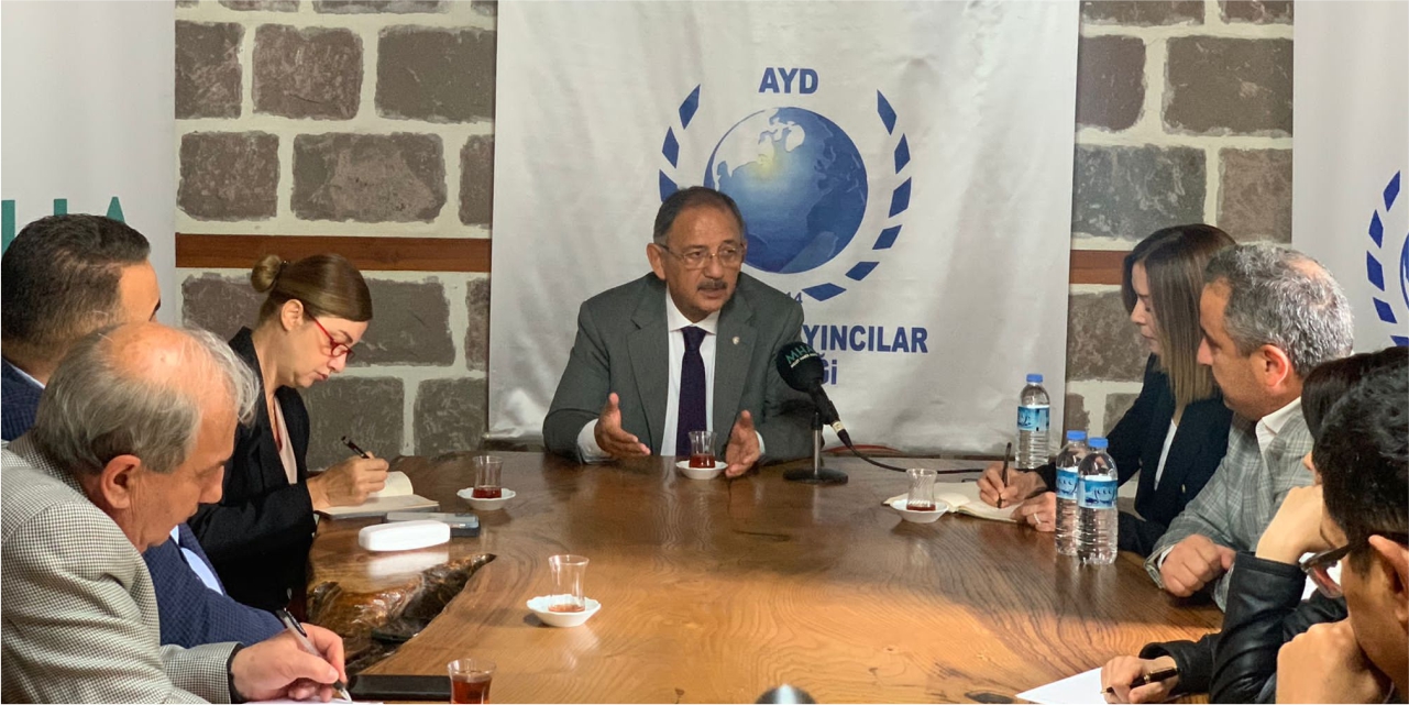 Özhaseki: Naylon adamlar çıktı ortaya