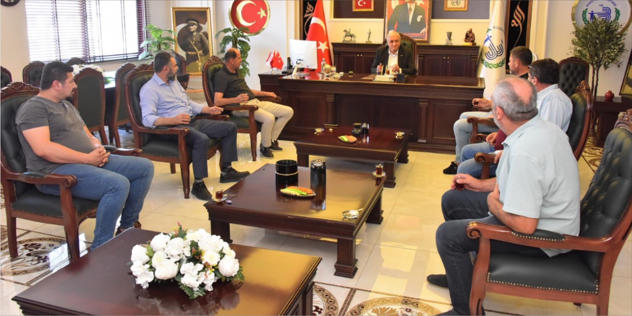 Bakkalcıoğlu, servisçiler ile bir araya geldi