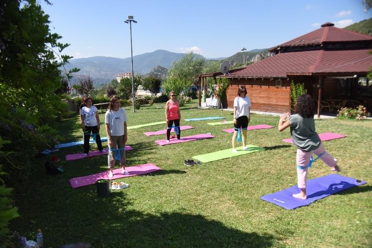 Kadınlar sabah sporunda bir araya geldiler