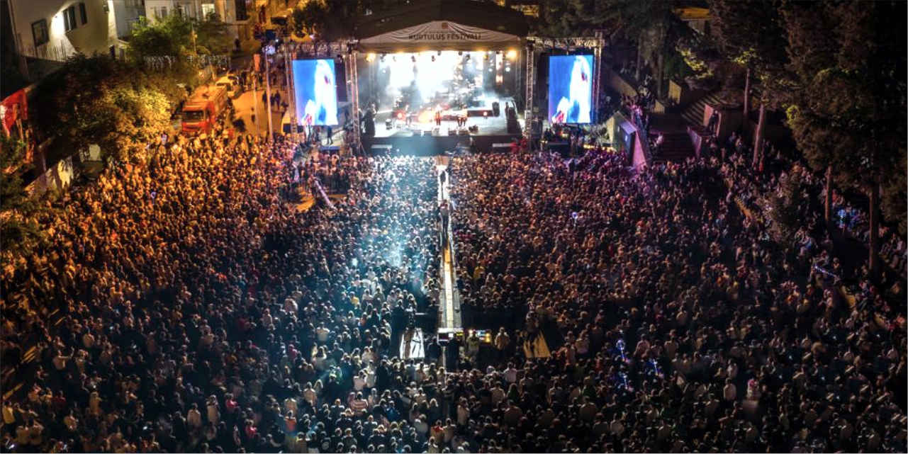 Festival sona erdi