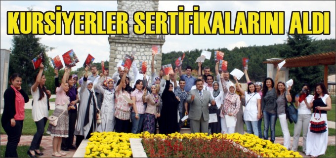 KURSİYERLER SERTİFİKALARINI ALDI