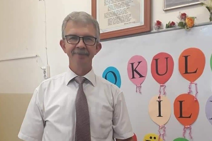 Çok sevdiği öğrencilerinden okulların açılmasından bir gün sonra ayrı düştü