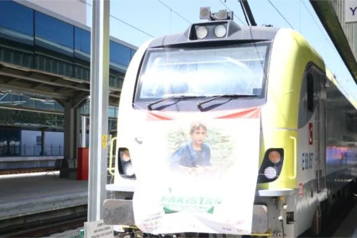 İyilik treni Pakistan