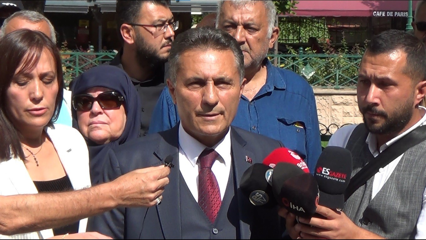 Soner Çam’dan Ümit Özdağ’a ’yolsuzluk’ suçlaması