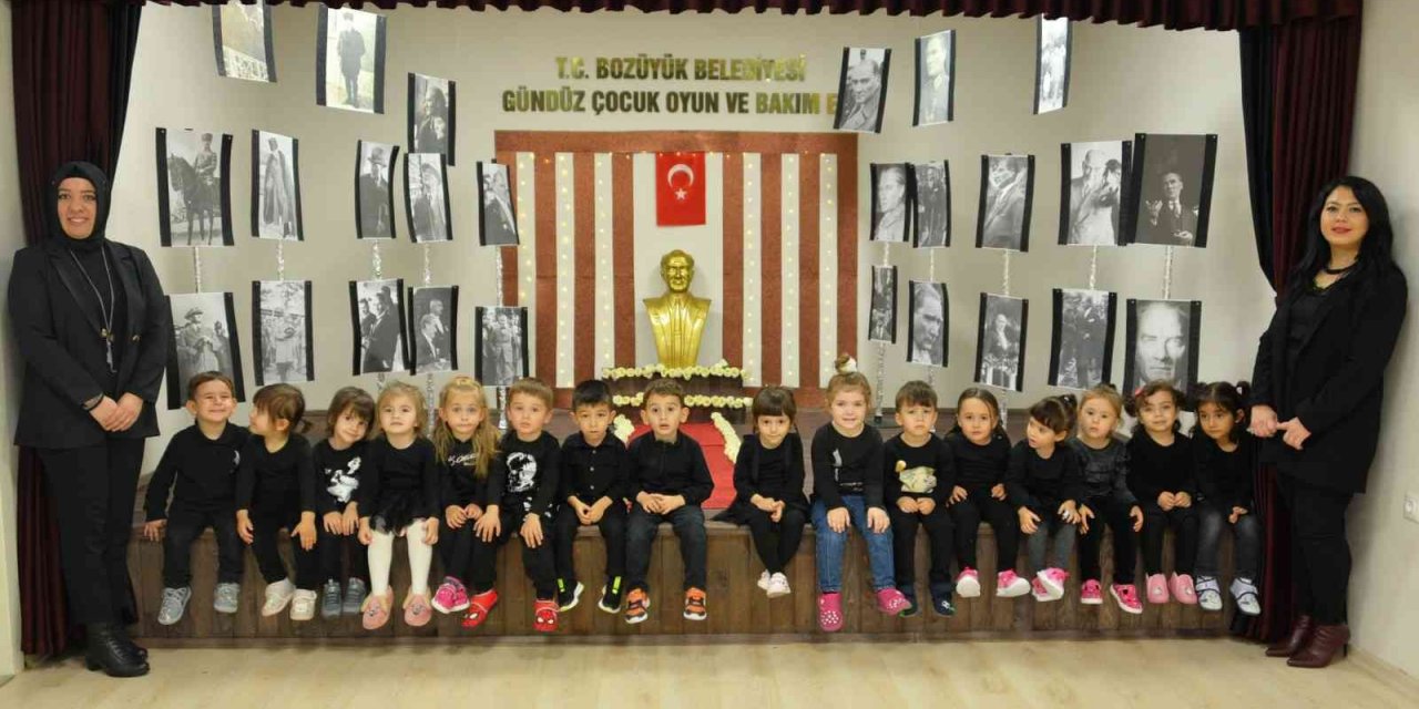 Bozüyük Belediyesi Gündüz Çocuk Oyun ve Bakımevi’nde minik öğrenciler Atatürk’ü andı