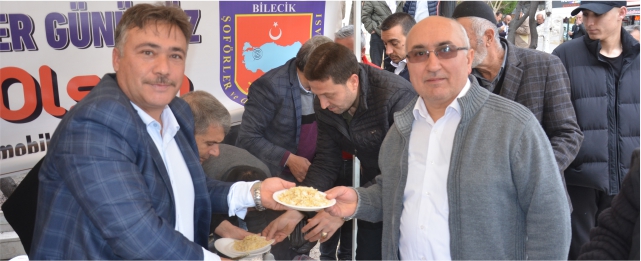 Şoförler Odası pilav dağıttı