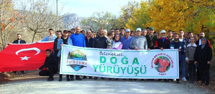 ‘Geleneksel Doğa Yürüyüşü’ renkli görüntülere sahne oldu
