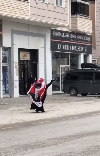 Seksenlik Ayşe Nine Çanakkale Şehitlerini böyle andı