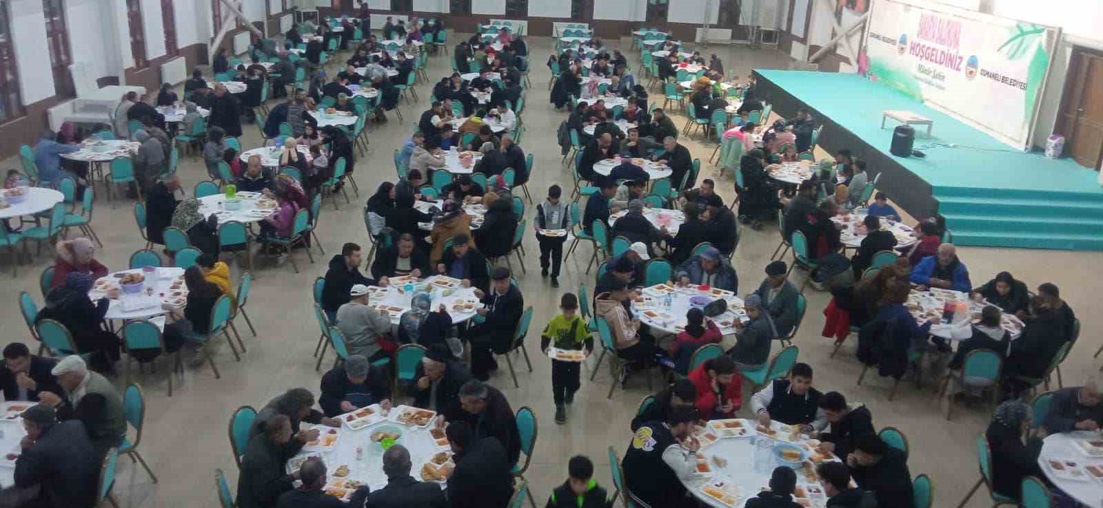 Osmaneli’nde hergün 750 depremzede iftar açıyor