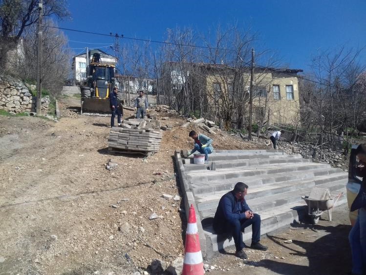 Gölpazarı'nda yol düzenleme çalışması