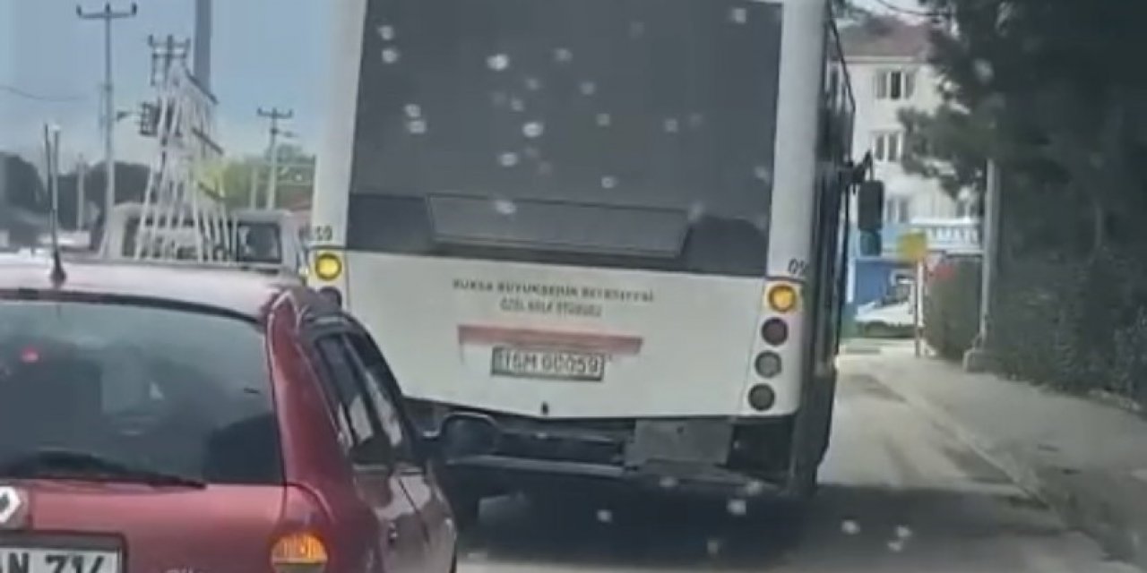 Trafikteki yan yan seyrediyor