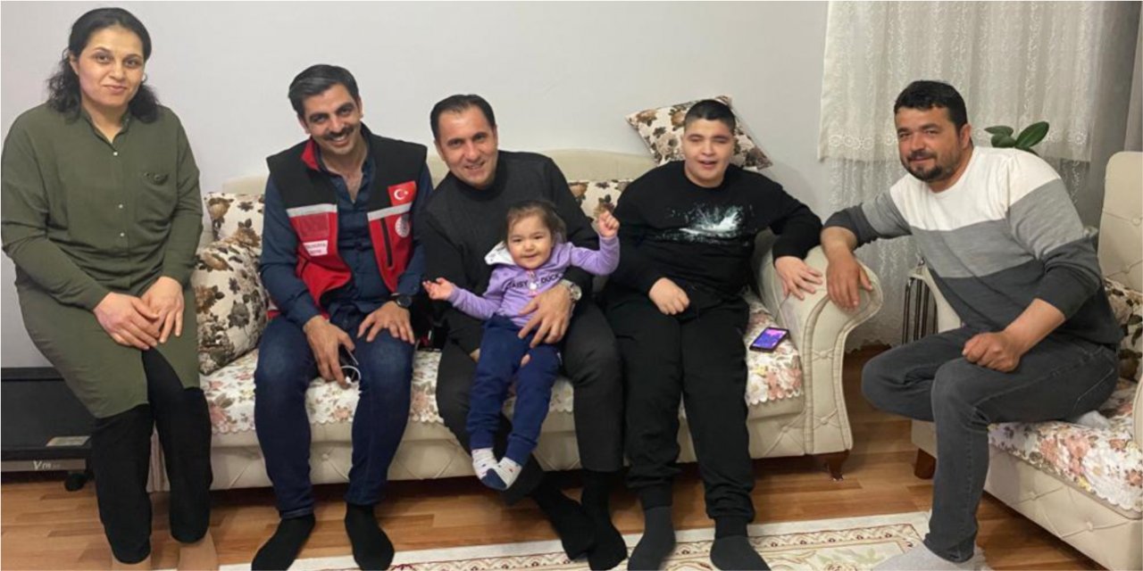 Müdür Türkoğlu, özel bireyleri olan aileye misafir oldu