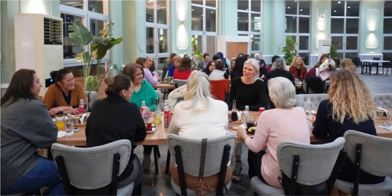 Başkan V. Subaşı kadın kursiyerlerle iftar yaptı