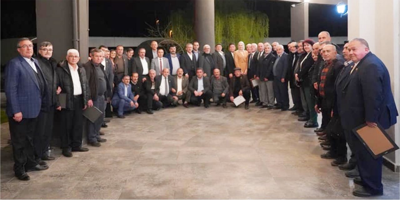 CHP adayları muhtarlarla iftarda buluştu