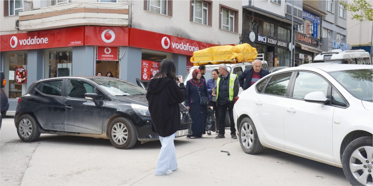 Cadde üzerinde kaza!