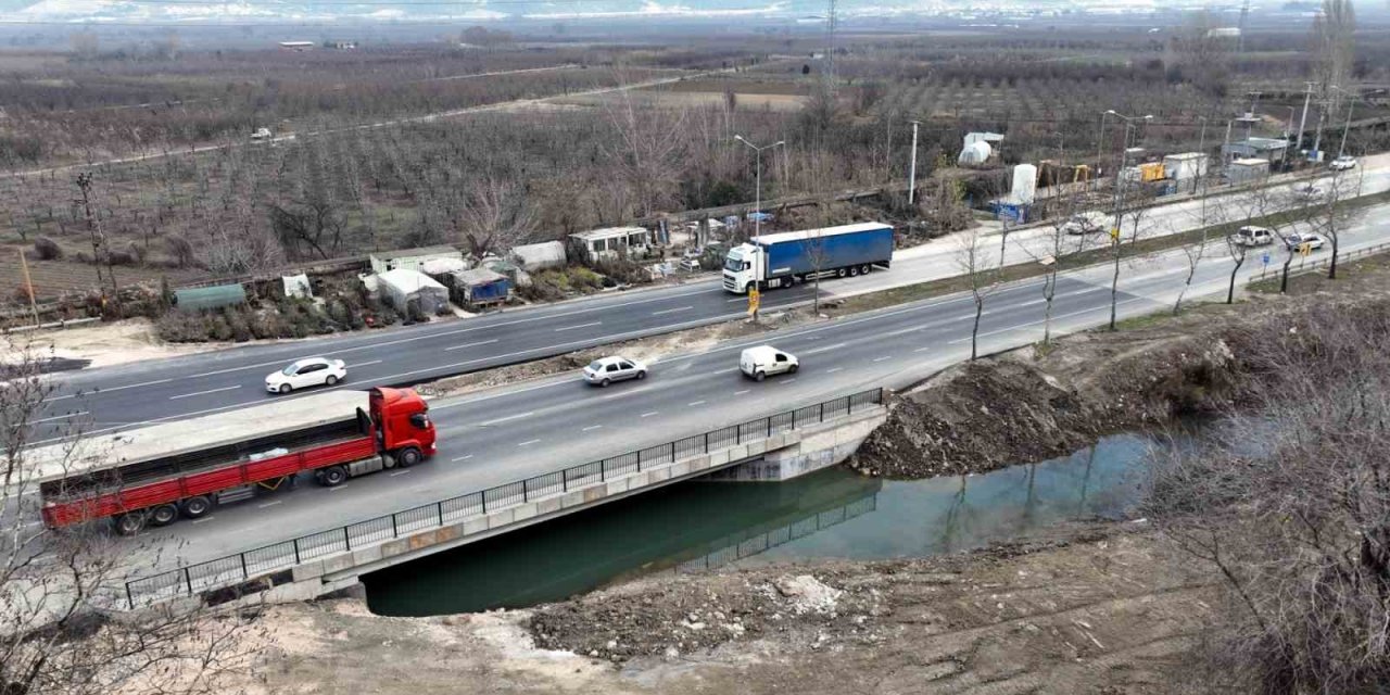 4 köprü sil baştan yenilendi