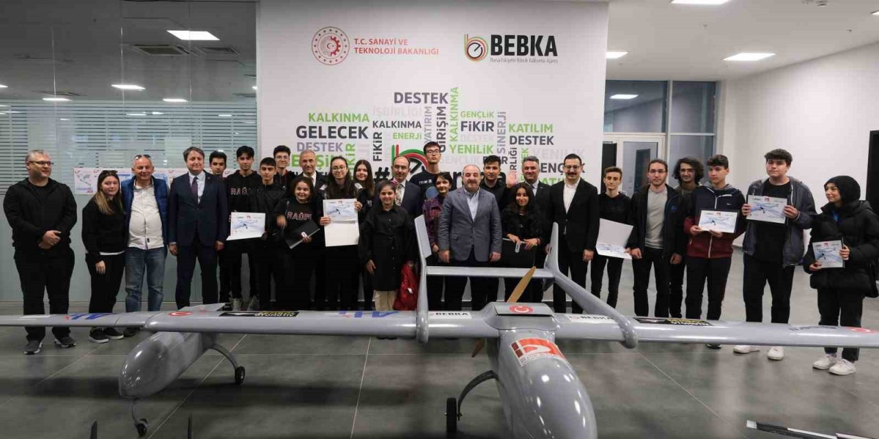 BEBKA’nın girişimcilik merkezi TechINBursa’yı Bakan Varank açtı