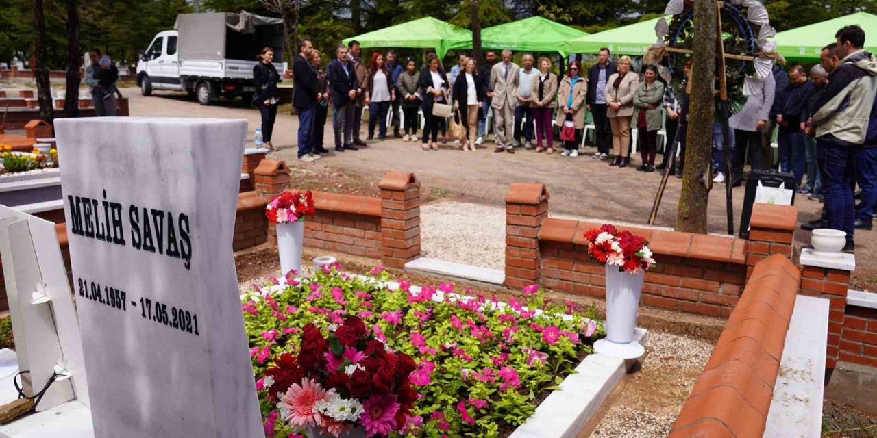 Melih Savaş kabri başında anıldı