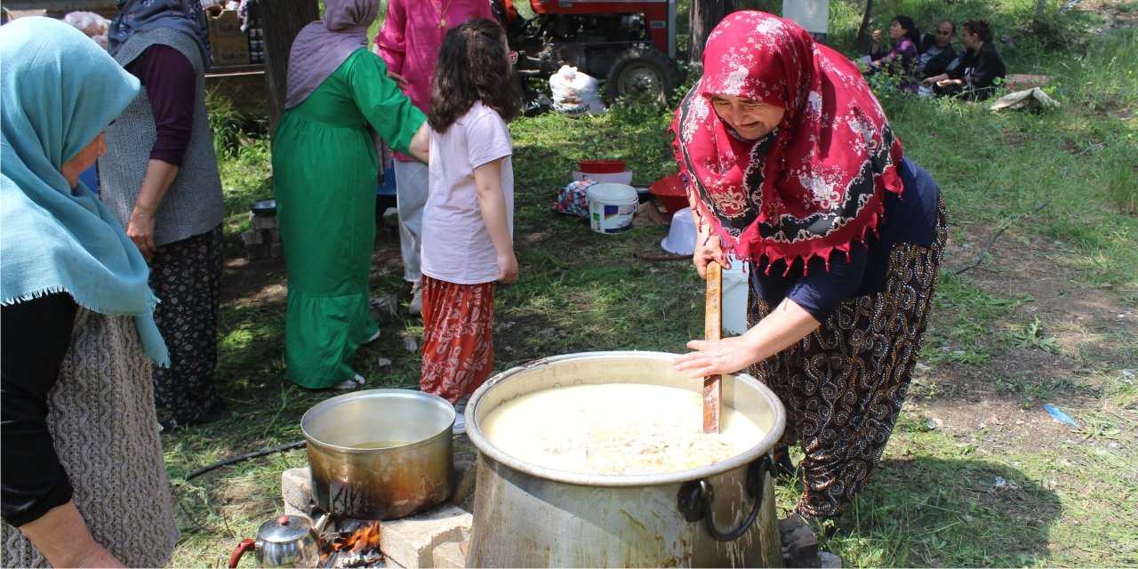 Asırlık Hıdrellez Geleneğini Yaşatmaya Devam Ediyorlar