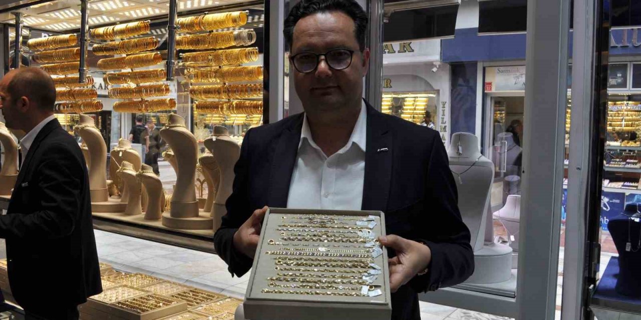 Kuyumcu esnafı kaldırılmasından memnun