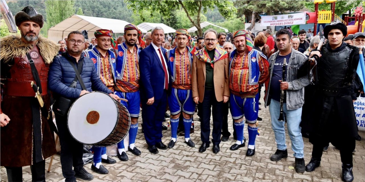 Sarmaşık’ta renkli hıdrellez kutlaması