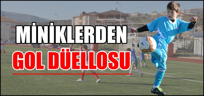 MİNİKLERDEN GOL DÜELLOSU
