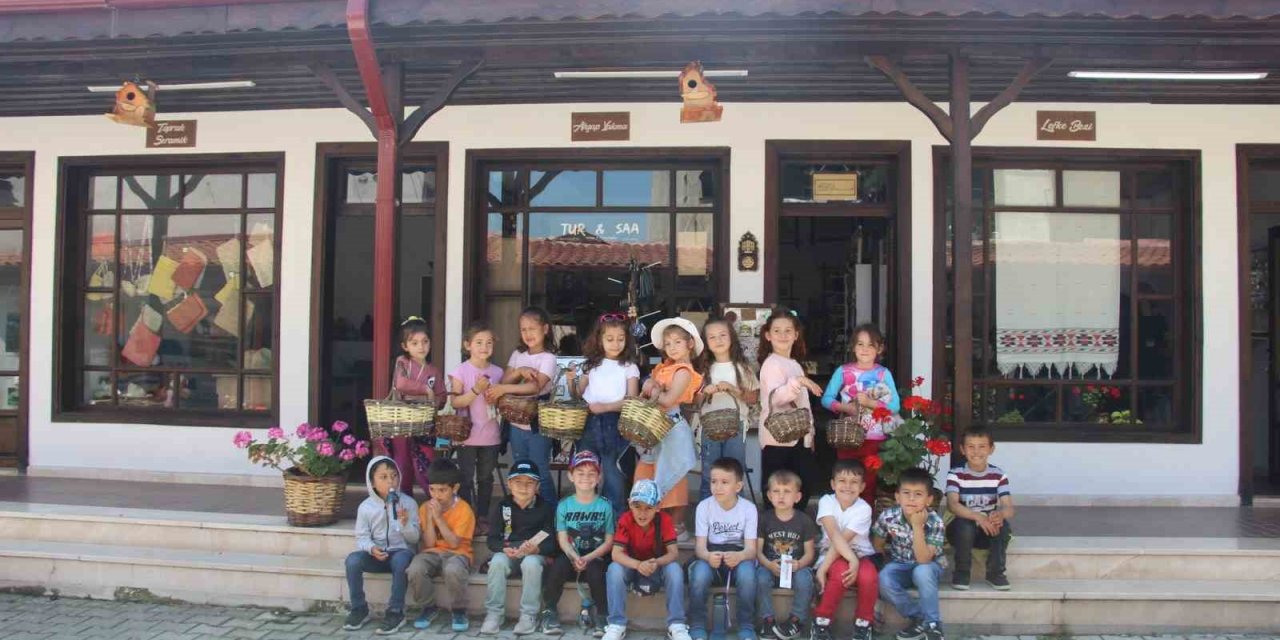 İlkokul öğrencilerinden Osmaneli tarihi değerlerine ziyaret