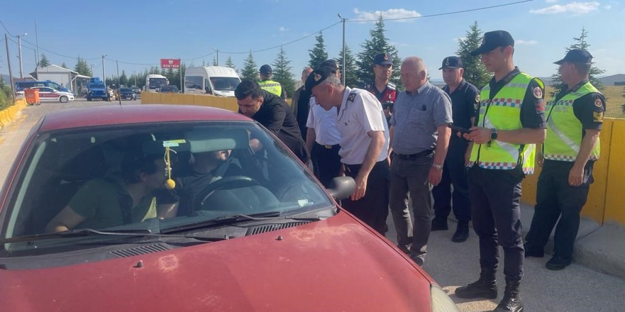 Jandarmadan bayram öncesi trafik ve asayiş uygulaması