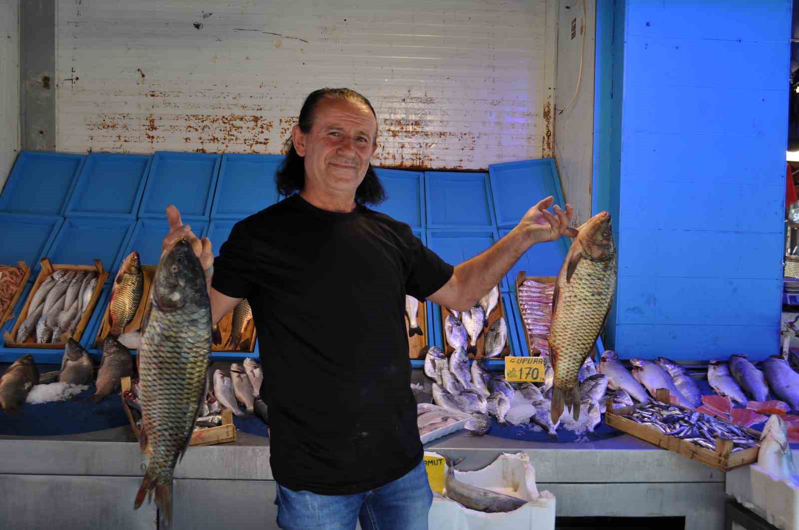 Eskişehir’deki Balıkçı Esnafı Yeni Sezona Hazırlanıyor