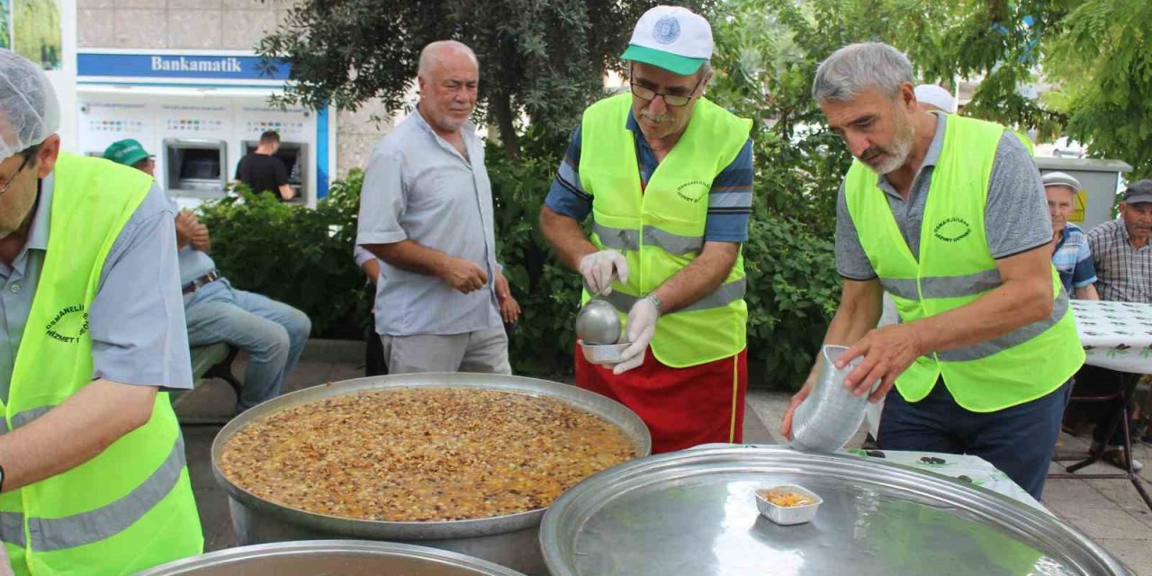 Osmanelilere Hizmet Derneği’nin Geleneksel Aşure İkramı