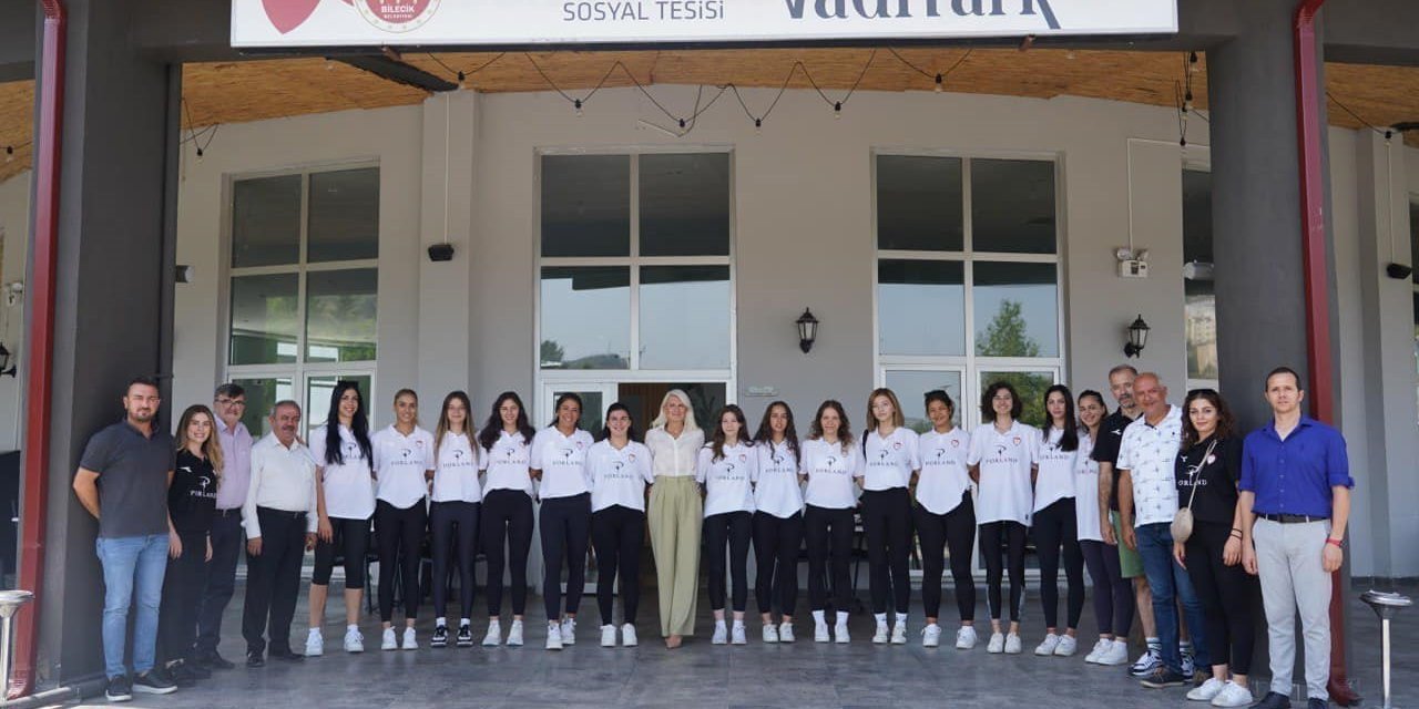Bilecik Belediyesi Spor Kulübü Kadın Voleybol Takımının Yeni Sezon Fikstürü Belli Oldu