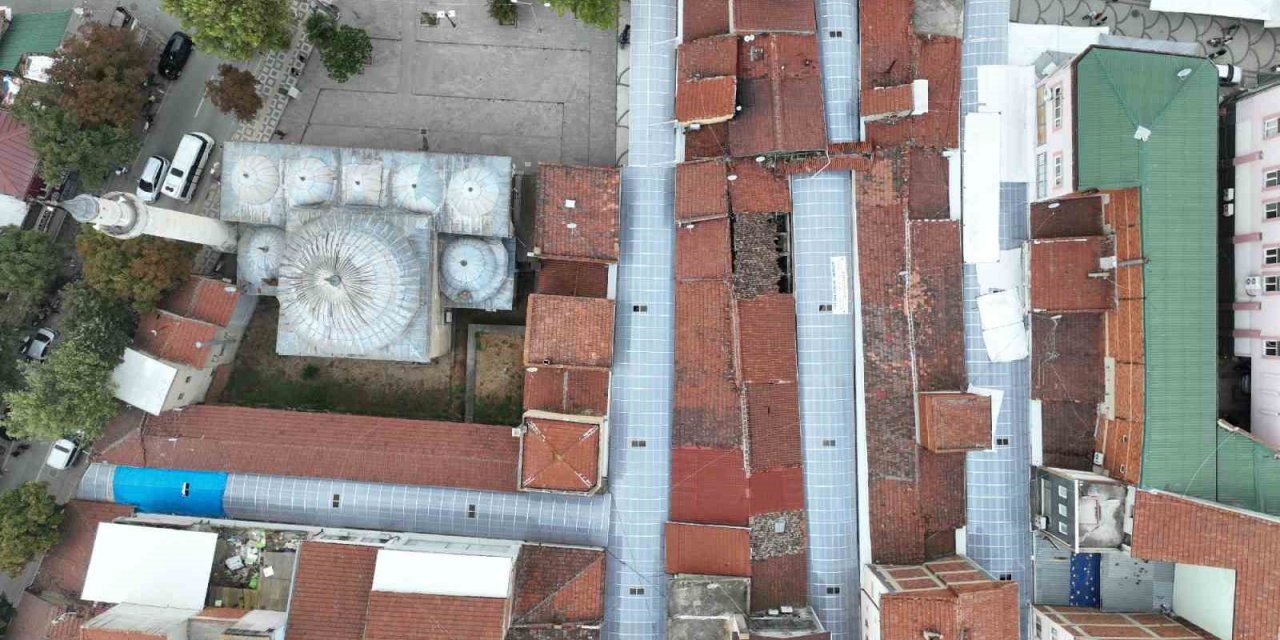 Tarihi Balıbey Çarşısı’na Estetik Çatı