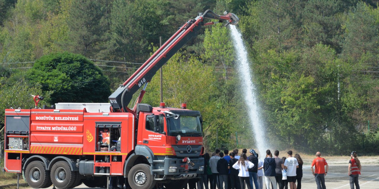 Gençler 'Doğa Kampı'nda eğlenirken öğreniyor