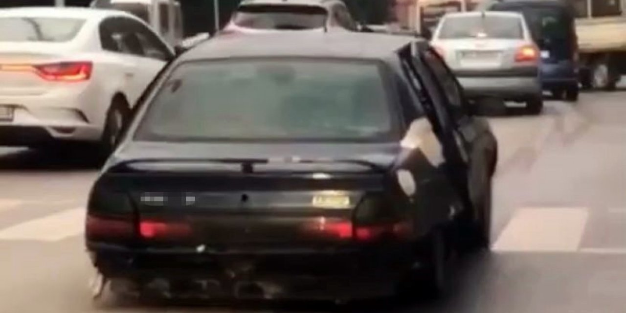 Trafikte Görenler Dönüp Bir Daha Bakıyor