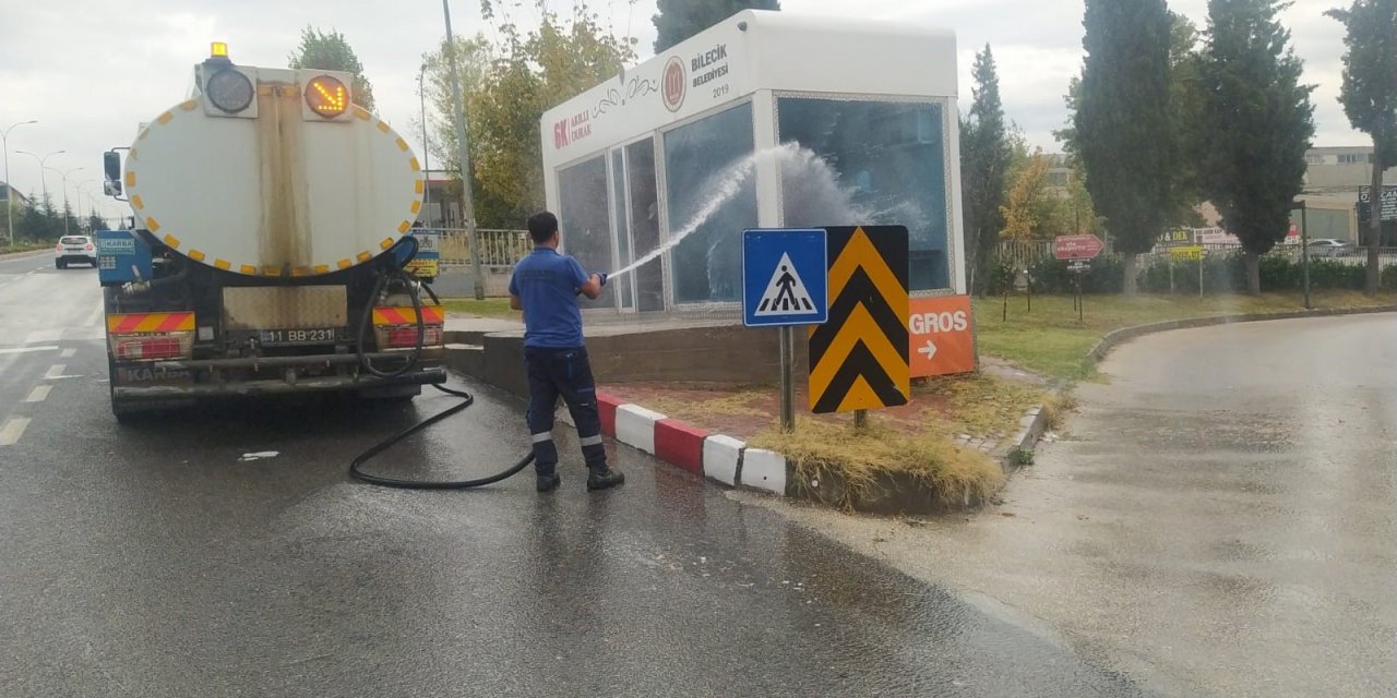 6K Duraklarda temizlik