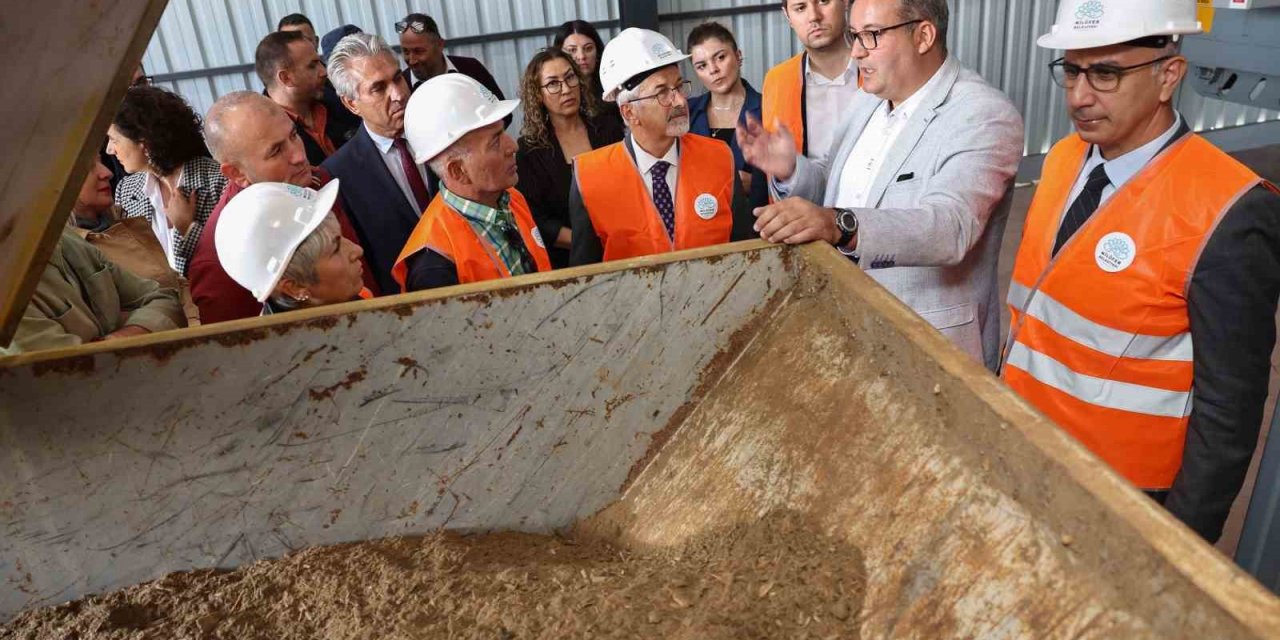 Budama Atıkları Dönüştürme Merkezi Hizmete Açıldı