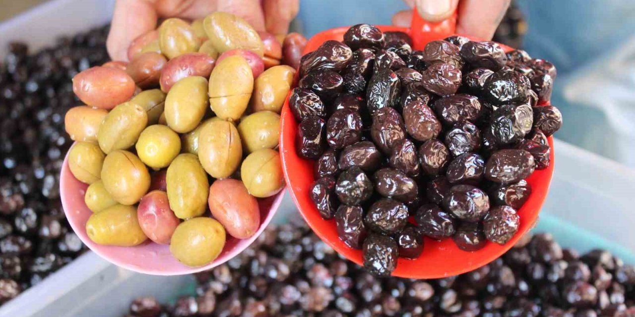 Zeytin Tezgâhlarında Vatandaşların Tercihi Siyah