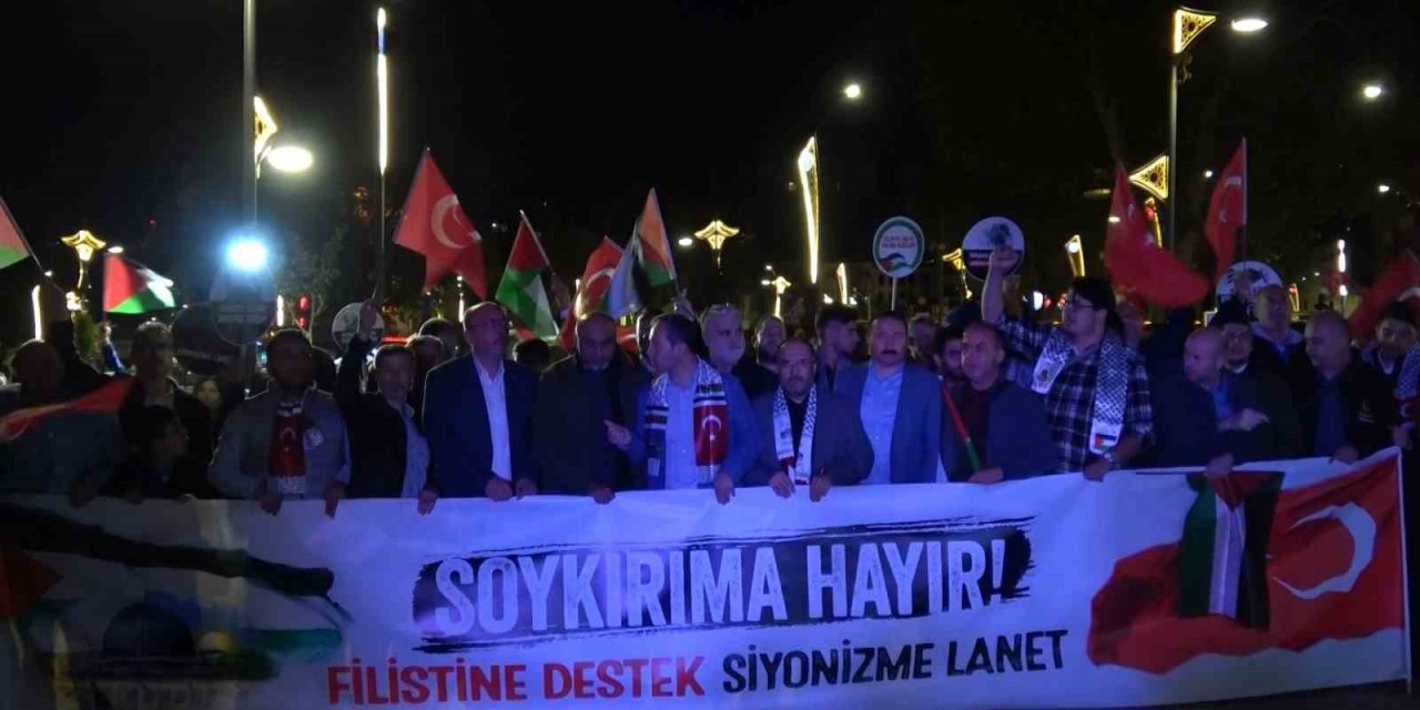 ’Filistin’e destek siyonizme lanet’