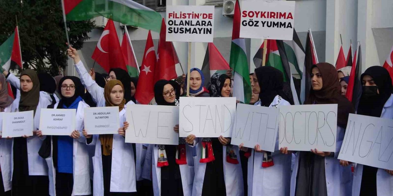 Doktorlar Ve Tıp Öğrencileri Gazze’deki Hastane Katliamına İsyan Etti
