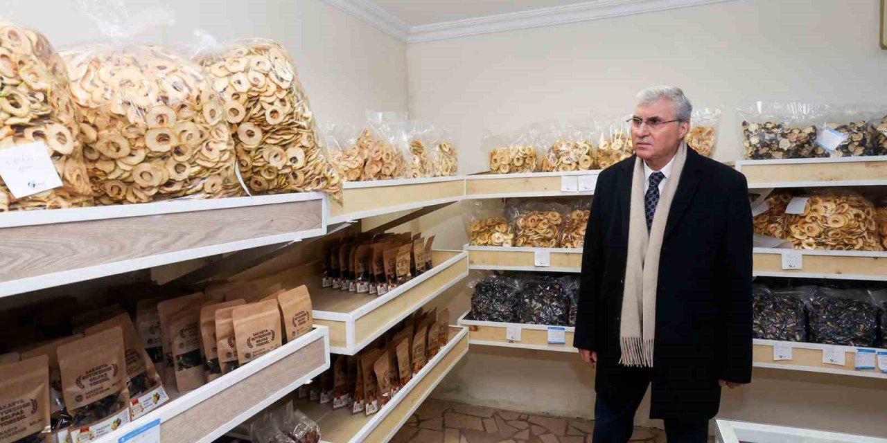 “10 Ton Kuru Meyve Ve Sebzeyi Vatandaşlarımızla Buluşturduk”
