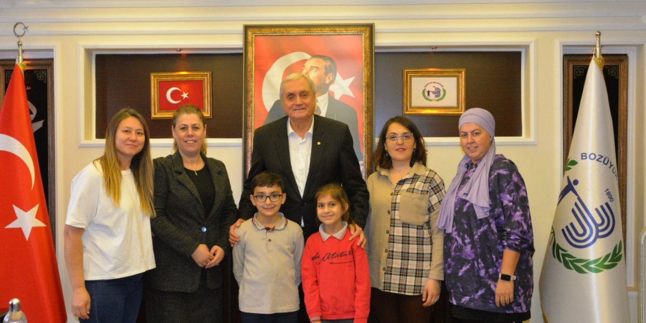 Başkan Bakkalcıoğlu’na miniklerden nezaket ziyareti